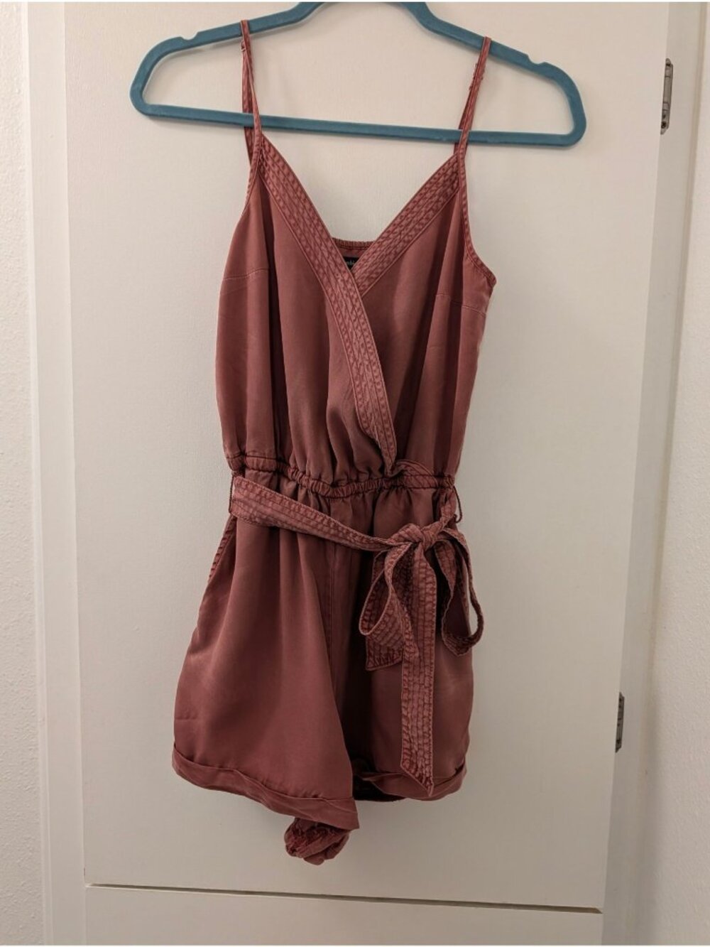 Abercrombie & Fitch Mauve Pink Sleeveless Romper With Adjustable Straps Waist Ti